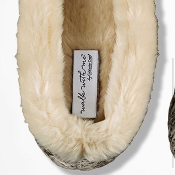 COLDWATER CREEK WALK WITH ME FIRESIDE SLIPPERS - Picture 10 of 12